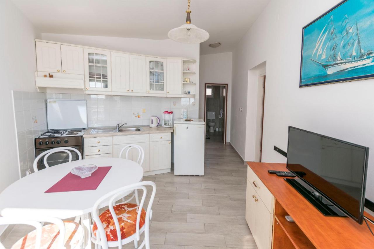 Apartment Nensi Primošten Εξωτερικό φωτογραφία